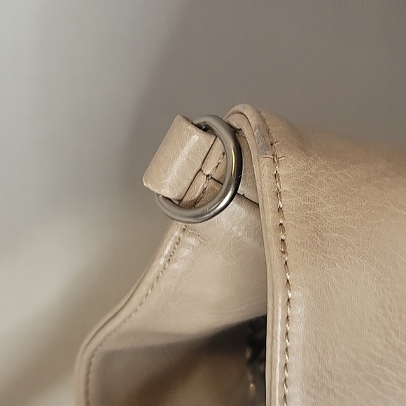 Steve Madden Tote Bag - Picture 4 of 10